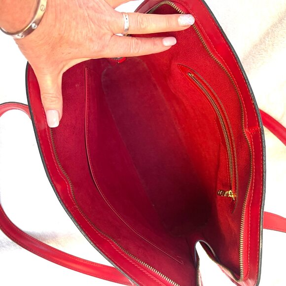 Louis Vuitton Epi Leather Red Lussac Shoulder bag - Picture 14 of 16